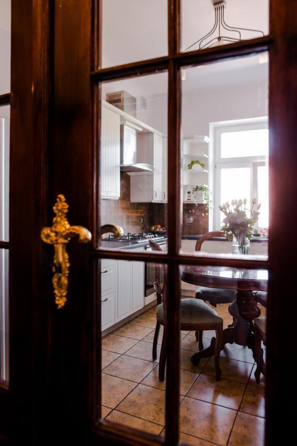 Halby Luxury Chmielna 73b Варшава